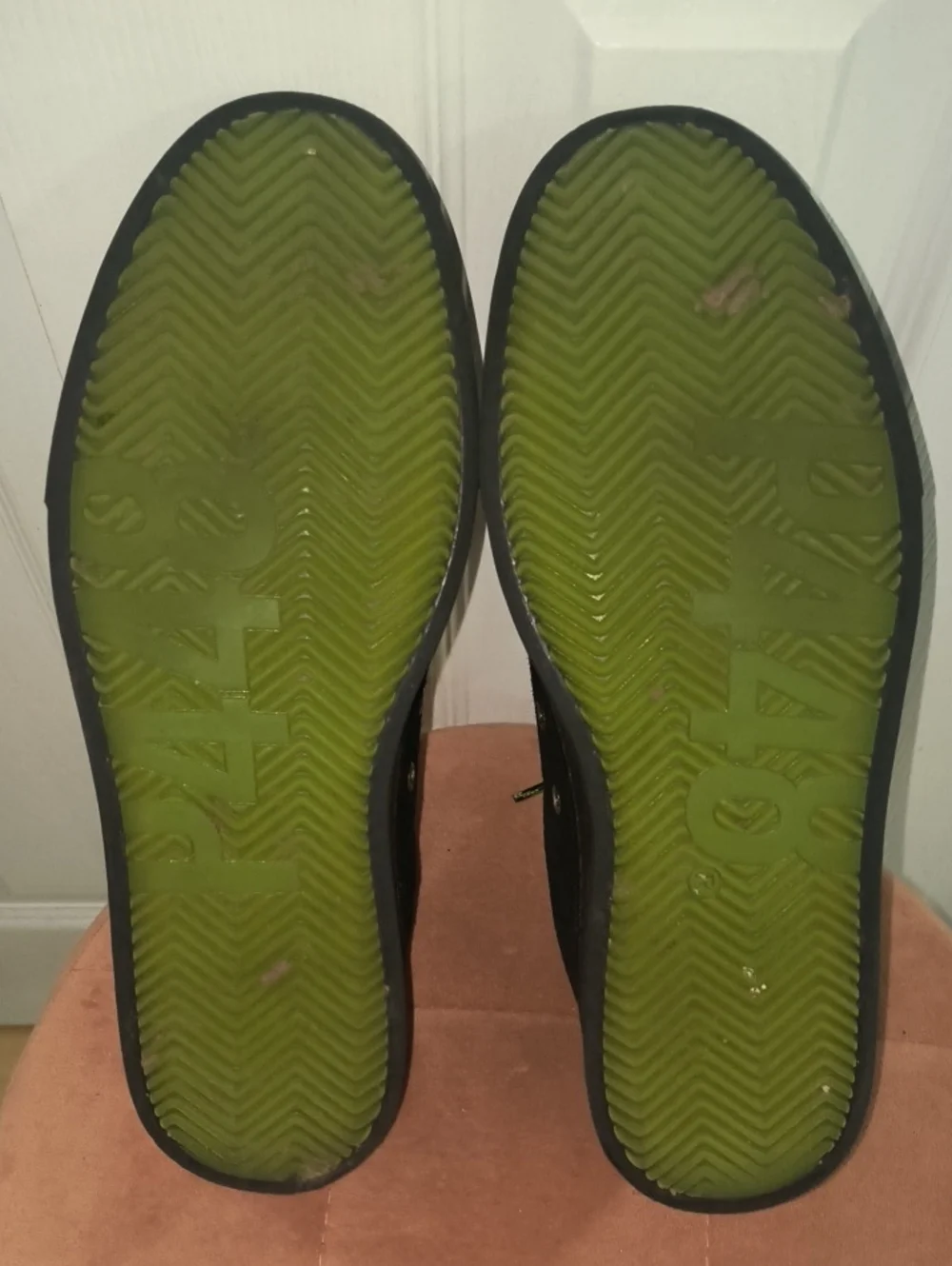 P448 John Suede Sneakers Size 9 Women's